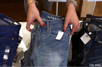 После определенного возраста джинсы лучше не носить, и вот почему