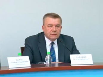 «Не «тыкай», сосунок»: обратился к активистам мэр Бердянска во время потасовки (Видео)