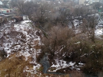 В Запорожье водопад из фекалий сливался в Мокрую Московку (фото)