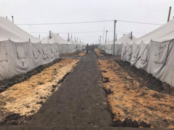 Запорожанка рассказала новые подробности о полигоне, где солдатские палатки утопают в грязи (ФОТО)
