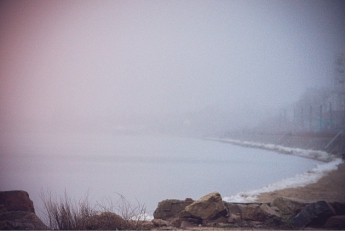 Таинственные пейзажи туманного Бердянска (фото)