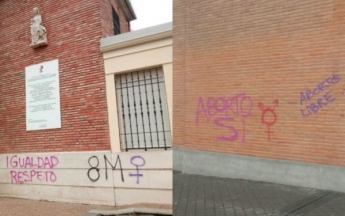 Феминистки атаковали церкви в Испании (Фото)