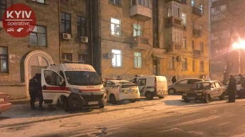 В Киеве мужчину убили прямо в подъезде
