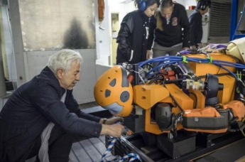 Японцы показали робота-гуманоида, который творит чудеса. ВИДЕО