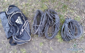Вор за 11 попыток успел украсть 180 метров кабеля (фото)