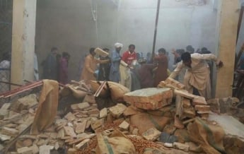 В Пакистане 13 человек погибли при обрушении крыши склада