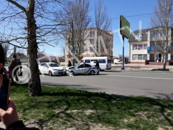 Полицейские в Мелитополе попали в ДТП на центральном проспекте (фото)