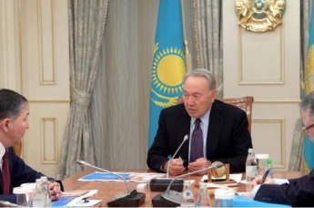 Школьников Казахстана будут учить на английском языке