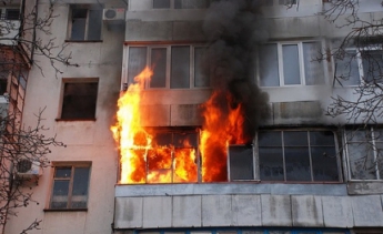 В многоэтажке горел балкон