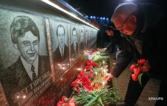 В Украине почтили память героев Чернобыльской АЭС