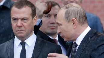 Медведев уходит в отставку: Госдума ждет нового выбора Путина