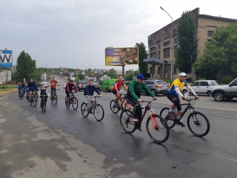 Велопробег в День памяти и примирения организовали в Мелитополе (фото)