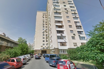 В Киеве трехлетний ребенок выпал из окна многоэтажки. ФОТО