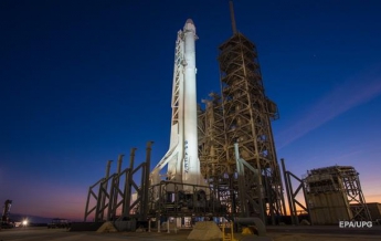 Falcon 9 за один старт выведет на орбиту семь спутников