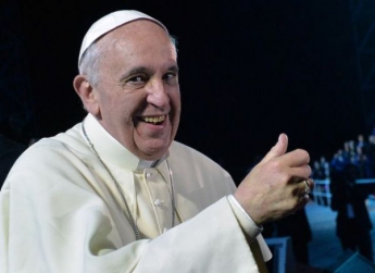 Папа Римский: Геев создал Бог и "он любит их такими"