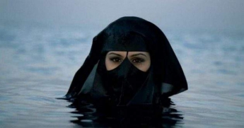 Пляжный сезон по-арабски: как выглядят купальники женщин-мусульманок