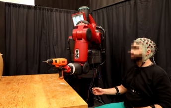 Робот научился читать мысли людей (видео)