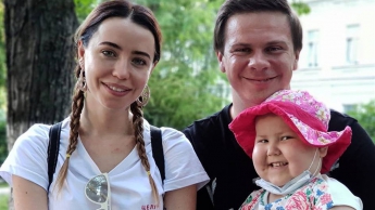 Надя Дорофеева и Дмитрий Комаров взялись за спасение малышки из Константиновки