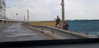 В Запорожье парень собирался прыгать с плотины ДнепроГЭСа (Фото)