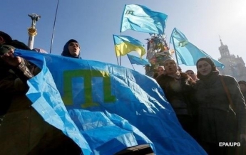 В Украине отмечают День крымскотатарского флага (видео)