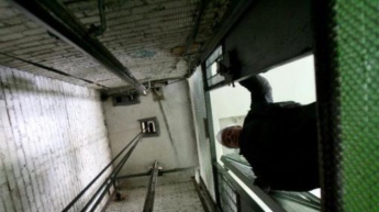 C 40-го этажа оборвался лифт с пассажиром