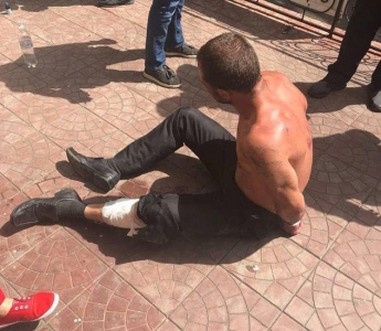 В Киеве полиция открыла стрельбу по вооруженному мужчине: опубликованы фото