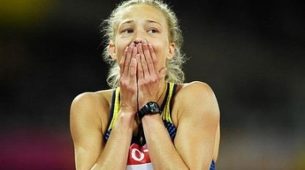 Украинская легкоатлетка сенсационно стала чемпионкой мира