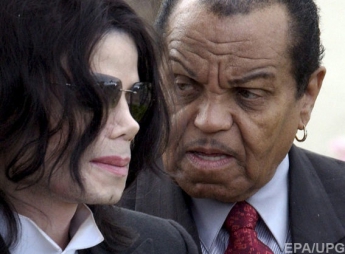 Источник: Майкл Джексон был в детстве химически кастрирован его отцом