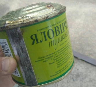 В Одессе на военных складах нашли тонны просроченных консервов — начальник срочно лег в больницу