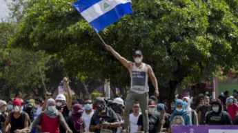 В Никарагуа полиция перебила протестующих