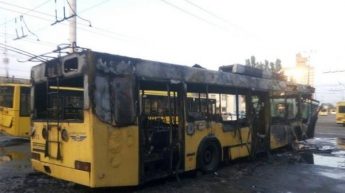 В Киеве на ходу загорелся троллейбус, в салоне были пассажиры