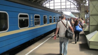В "Укрзализнице" объяснили, почему пассажирам приходится ездить в старых вагонах