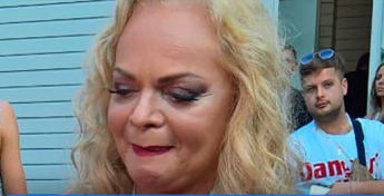 Круче Мадонны: люди открыли рты от вида 62-летней Долиной (фото)
