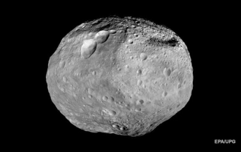 Японский зонд снял астероид Рюгу вблизи (фото)