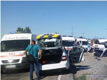 Запорожская полиция открыла "горячую линию" для близких пострадавших в аварии на трассе Харьков-Симферополь