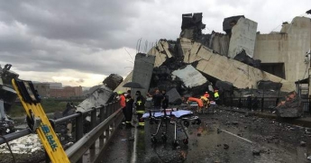Масштабное обрушение моста в Италии: появились новые фото, видео и данные о большом числе погибших