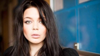 Сбежавшая из Украины скандальная певица засветилась в Киеве
