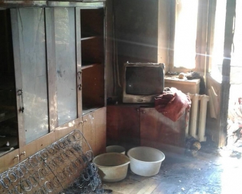 В Мелитополе горел дом: эвакуировали 7 человек