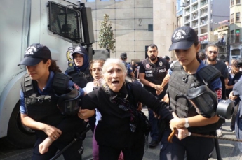 В Турции полиция силой разогнала марш 
