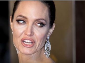 Развод с Питтом превратил Джоли в высохшую мумию (фото)