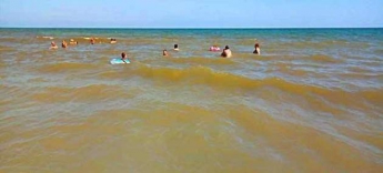 Вода в Черном море резко изменила цвет