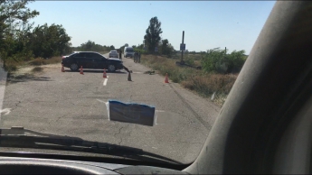 Недалеко от Кирилловки автомобиль вылетел в кювет и перевернулся (видео)