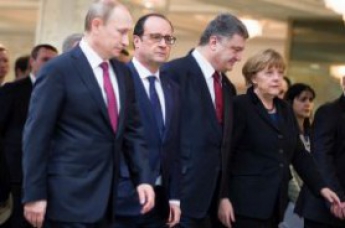 "Я вас раздавлю!", – кричал Путин на Порошенко в Минске. Экс-президент Франции Олланд детально описал переговоры в мемуарах