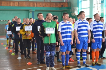 Силовики выясняют, кто сильнейший на Кубке мэра по мини-футболу (фото)