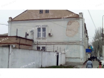 В Мелитополе полицейские боятся, что здание рухнет им на голову (фото, видео)
