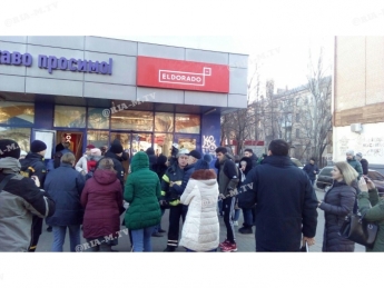 Подробности происшествия в мелитопольском супермаркете (фото, видео)