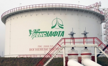 Украина купила несколько танкеров нефти, воспользовавшись рекордным падением цен
