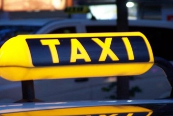 В Одессе таксистка обокрала спящую пассажирку