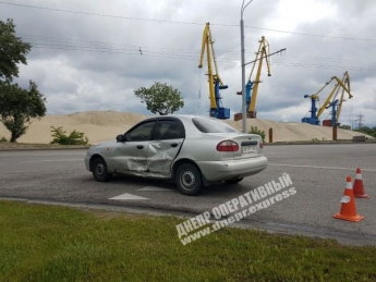 В Днепре возле Кайдакского моста Daewoo протаранил Lexus (Фото/Видео)