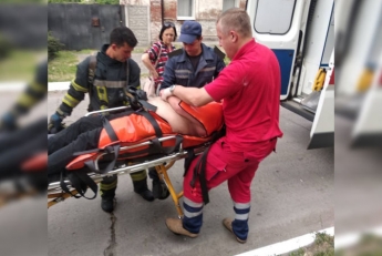 Под Днепром во время пожара в многоэтажке пострадал мужчина: подробности